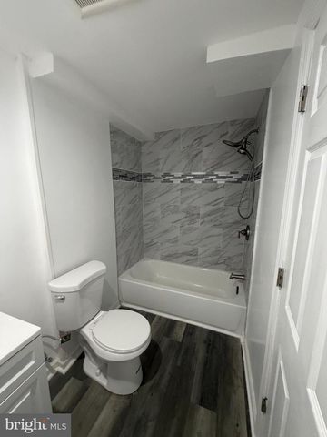 6 SEWARD AVE, Trenton, NJ 08611