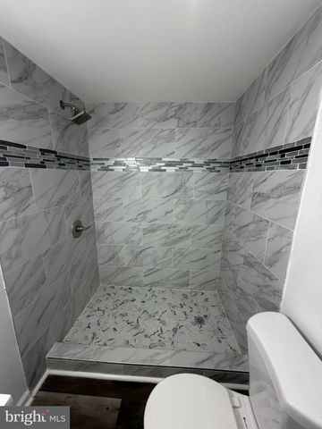 6 SEWARD AVE, Trenton, NJ 08611