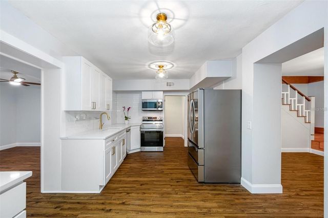 2851 W BAY AVENUE, Tampa, FL 33611