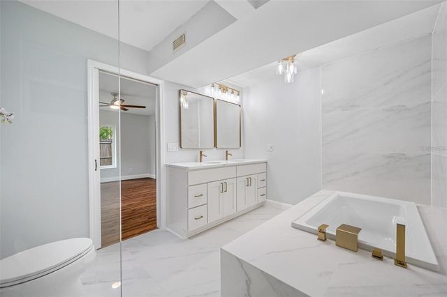 2851 W BAY AVENUE, Tampa, FL 33611