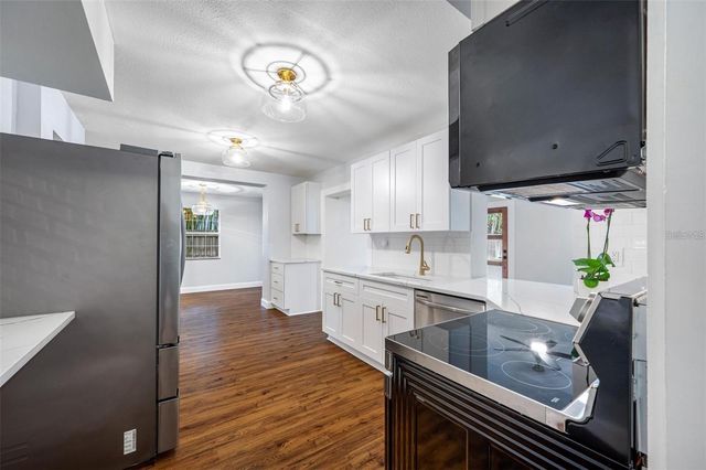 2851 W BAY AVENUE, Tampa, FL 33611