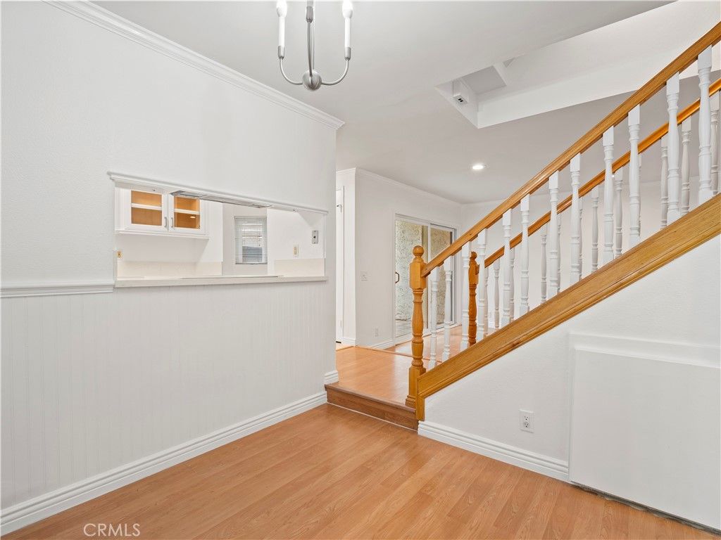 Image 11 of property listing at 18411 Hatteras Street 138, Tarzana, CA 91356