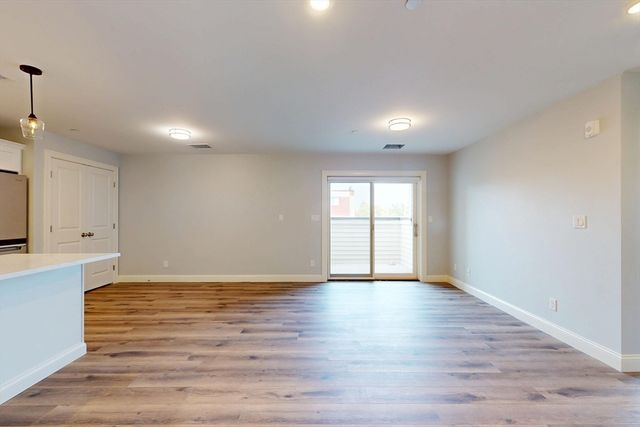 610 Salem Street 408, Wakefield, MA 01880