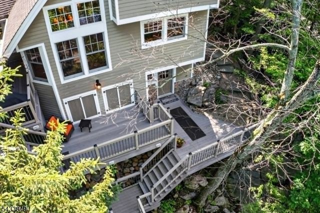 73 South Rd, Bloomingdale Boro, NJ 07403