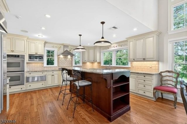73 South Rd, Bloomingdale Boro, NJ 07403