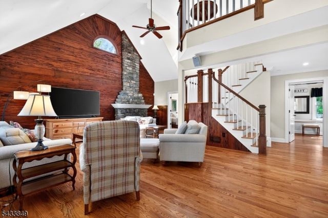 73 South Rd, Bloomingdale Boro, NJ 07403