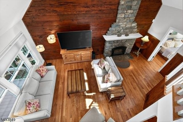 73 South Rd, Bloomingdale Boro, NJ 07403