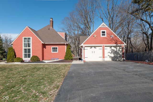 2025 Lick Creek Drive, Indianapolis, IN 46203