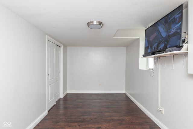 2025 Lick Creek Drive, Indianapolis, IN 46203