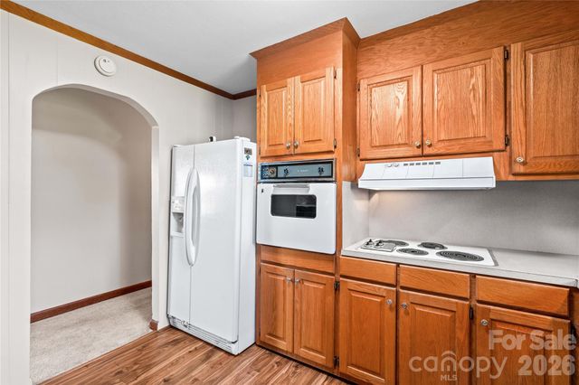 306 S Greenbriar Road, Statesville, NC 28625