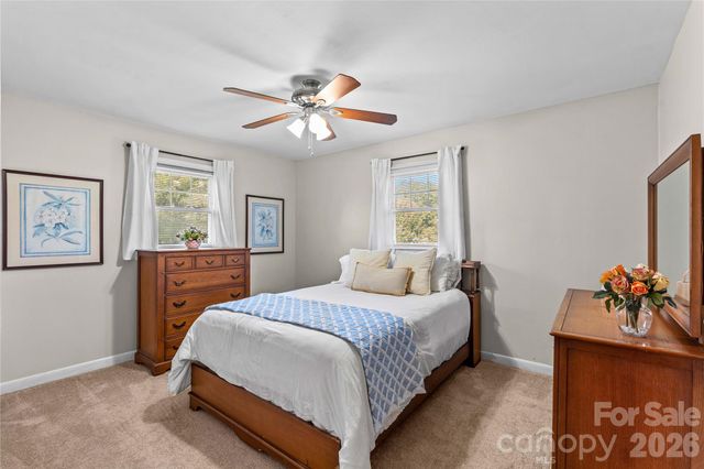 306 S Greenbriar Road, Statesville, NC 28625