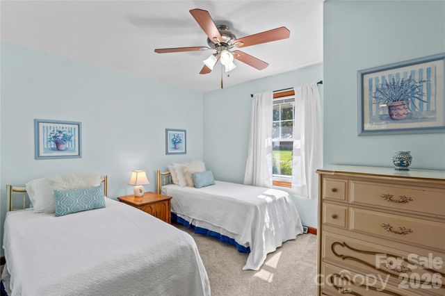 306 S Greenbriar Road, Statesville, NC 28625