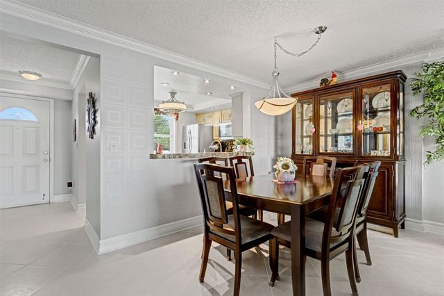 301 SE 3rd Street 308, Dania Beach, FL 33004