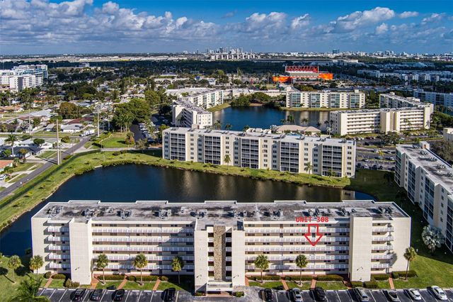 301 SE 3rd Street 308, Dania Beach, FL 33004