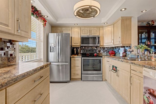 301 SE 3rd Street 308, Dania Beach, FL 33004