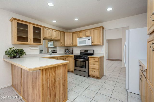 3916 Tiger Woods Drive, Las Cruces, NM 88011
