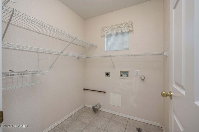 3916 Tiger Woods Drive, Las Cruces, NM 88011