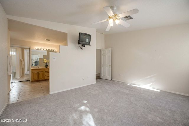 3916 Tiger Woods Drive, Las Cruces, NM 88011