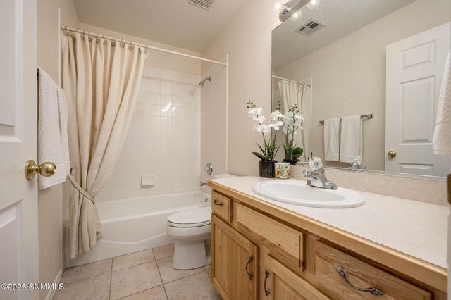 3916 Tiger Woods Drive, Las Cruces, NM 88011