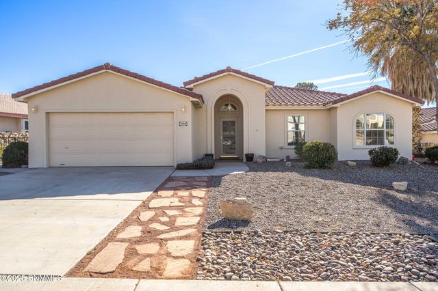 3916 Tiger Woods Drive, Las Cruces, NM 88011