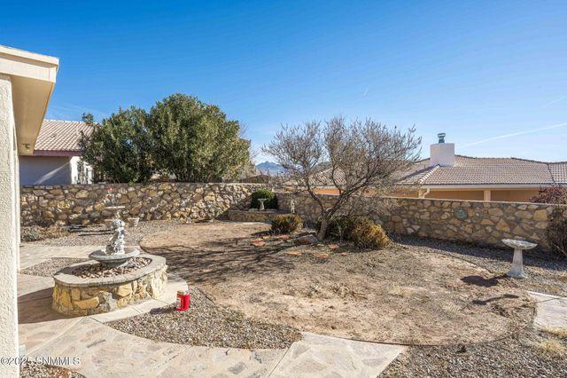 3916 Tiger Woods Drive, Las Cruces, NM 88011