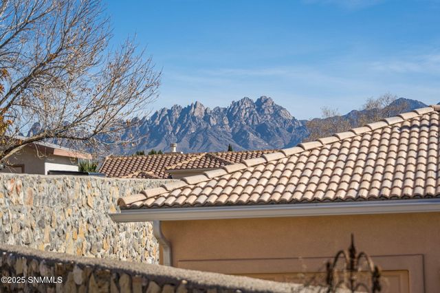 3916 Tiger Woods Drive, Las Cruces, NM 88011