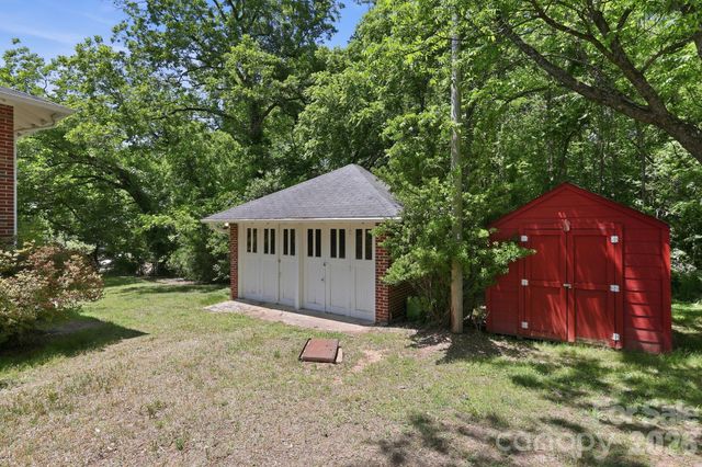 1705 US 52 Highway N, Albemarle, NC 28001