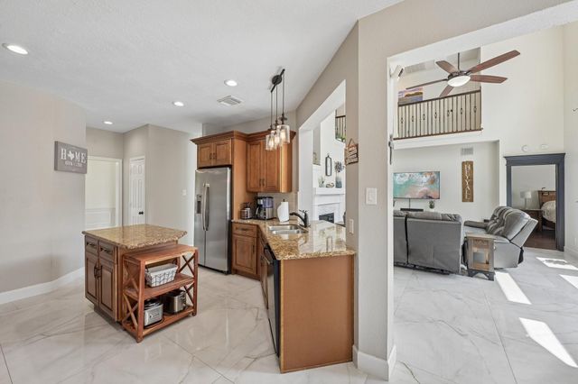 1207 Bob White Drive, Friendswood, TX 77546