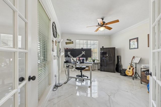 1207 Bob White Drive, Friendswood, TX 77546