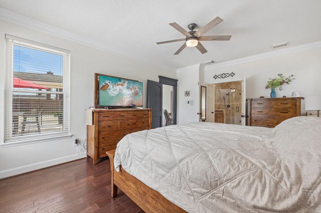 1207 Bob White Drive, Friendswood, TX 77546