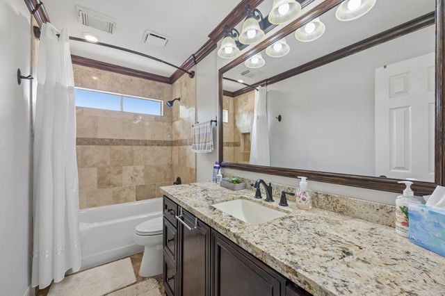 1207 Bob White Drive, Friendswood, TX 77546