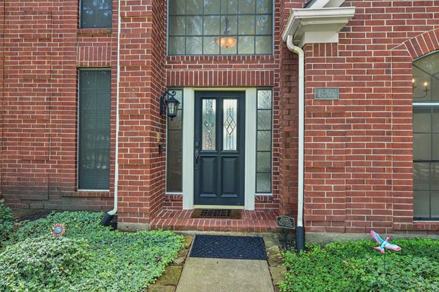 1207 Bob White Drive, Friendswood, TX 77546