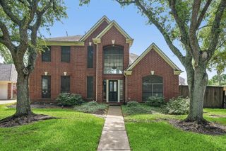 1207 Bob White Drive, Friendswood, TX 77546