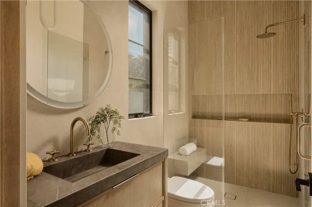 13024 Bloomfield Street, Studio City, CA 91604