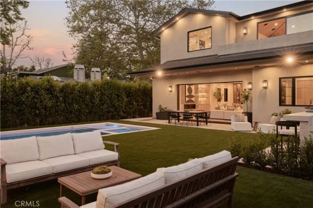 13024 Bloomfield Street, Studio City, CA 91604