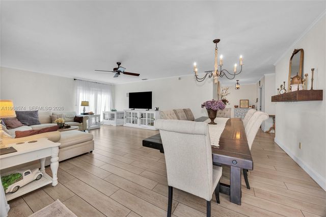 18525 SW 90th Ct, Cutler Bay, FL 33157