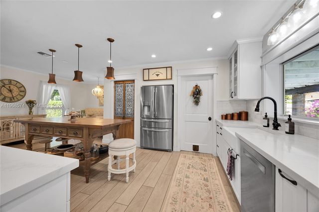 18525 SW 90th Ct, Cutler Bay, FL 33157