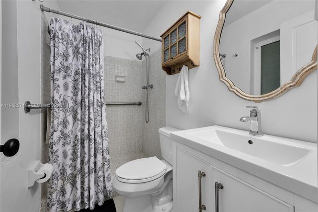 18525 SW 90th Ct, Cutler Bay, FL 33157