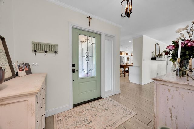 18525 SW 90th Ct, Cutler Bay, FL 33157