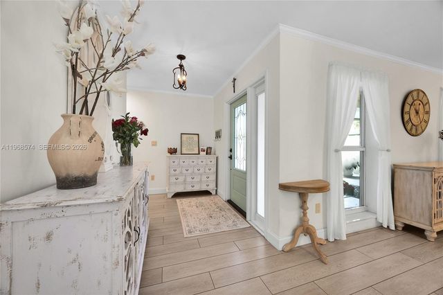 18525 SW 90th Ct, Cutler Bay, FL 33157