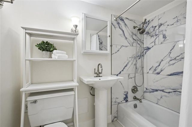 2285 Peachtree Road NE 904, Atlanta, GA 30309