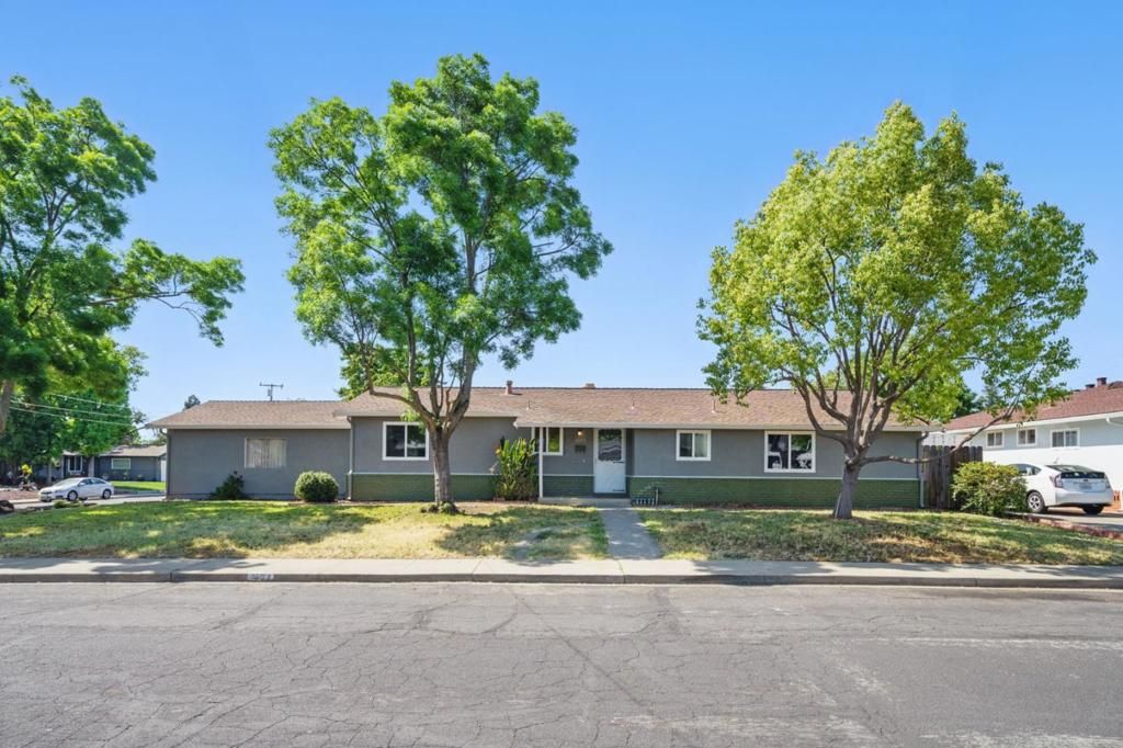1693 Greentree Drive, Concord, CA 94521