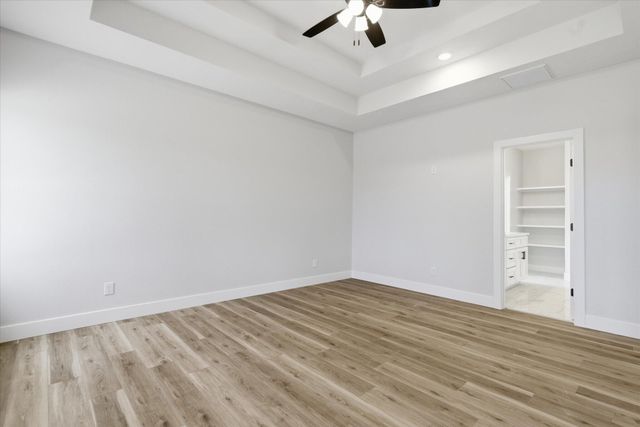 1394 N Collins Drive, Republic, MO 65738