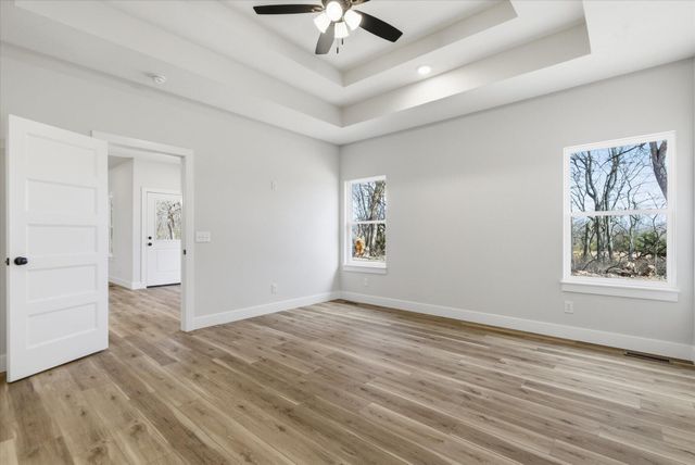 1394 N Collins Drive, Republic, MO 65738