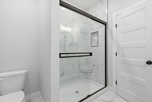 1394 N Collins Drive, Republic, MO 65738