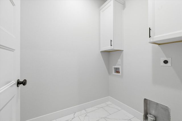 1394 N Collins Drive, Republic, MO 65738