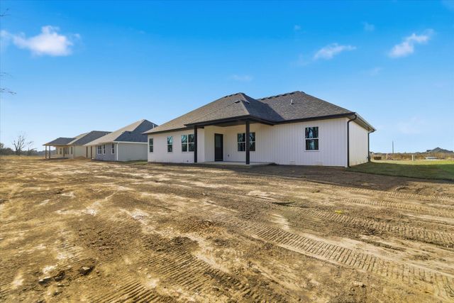 1394 N Collins Drive, Republic, MO 65738