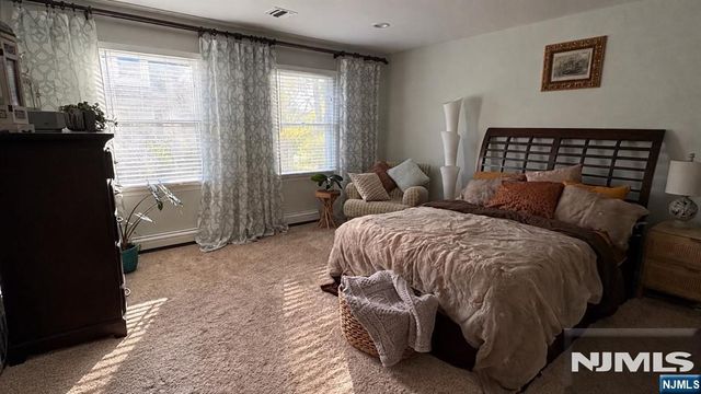 56 Hawthorne Avenue B, Park Ridge, NJ 07656