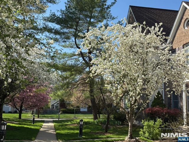 56 Hawthorne Avenue B, Park Ridge, NJ 07656