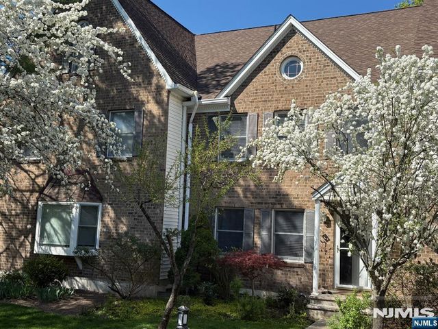 56 Hawthorne Avenue B, Park Ridge, NJ 07656